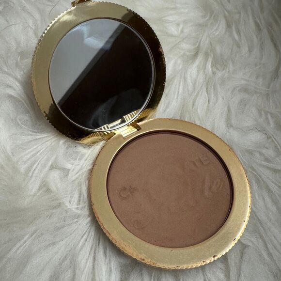 Too Faced Chocolate Soleil Bronzer - Picture 4 of 5